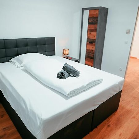 Vienna Shopping Center 6A Apartment Buitenkant foto