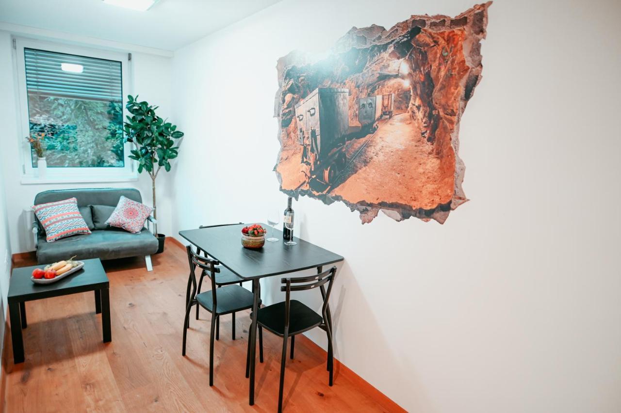 Vienna Shopping Center 6A Apartment Buitenkant foto
