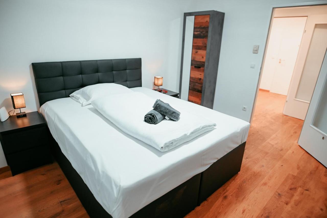 Vienna Shopping Center 6A Apartment Buitenkant foto